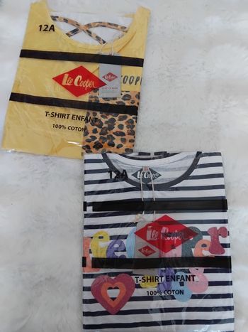 2 Tee-shirts fille Lee Cooper, neuf avec étiquettes, 12 ans