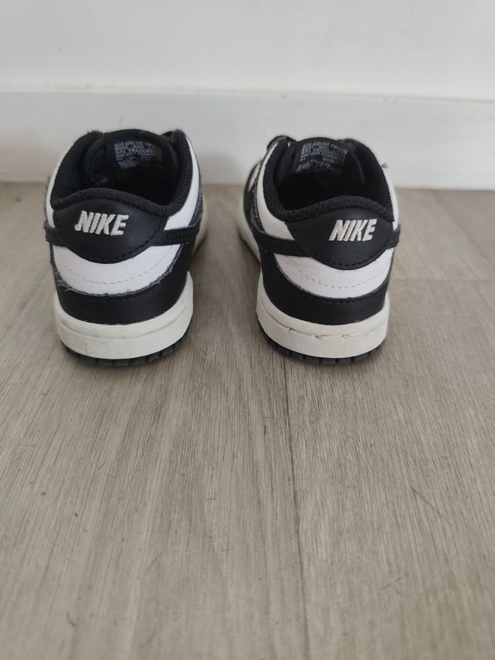 Chaussures Nike Dunk Low - photo numéro 2