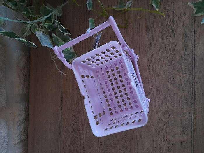 Petit panier de rangement / mini caddie Kuromi Miniso neuf - photo numéro 2