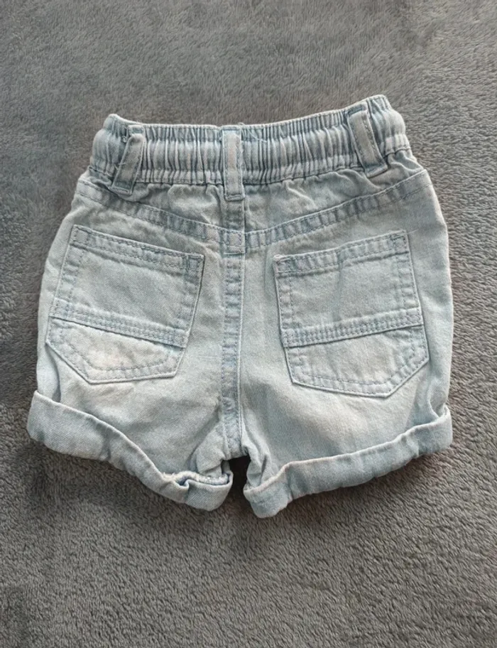 Short 3 mois - photo numéro 2