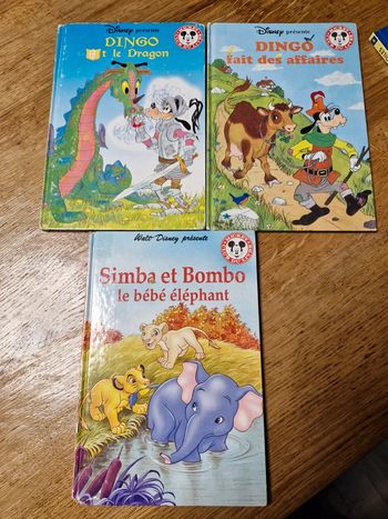 Lot de 3 livres enfants.  disney