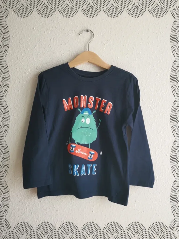 T shirt Primark 4/5 ans - photo numéro 2