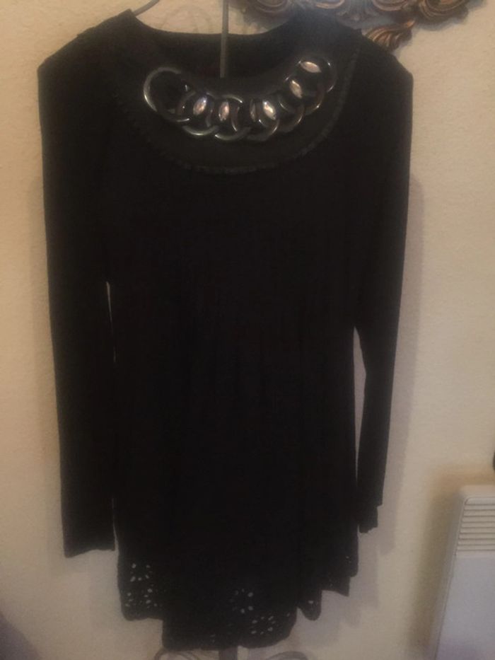 Tunique noir "pomme rouge" taille L