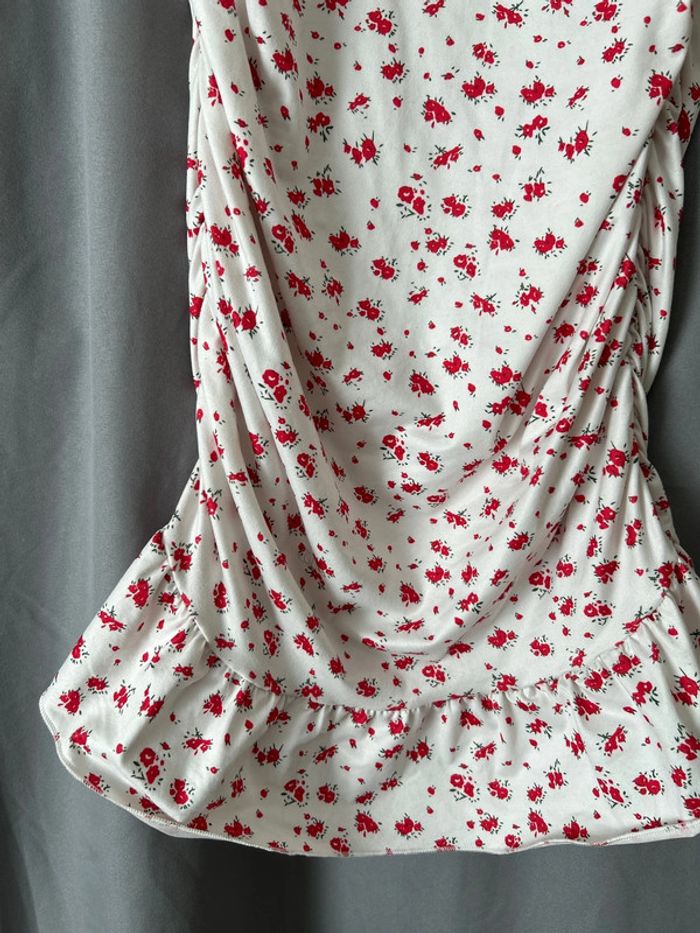 Robe moulante - photo numéro 2