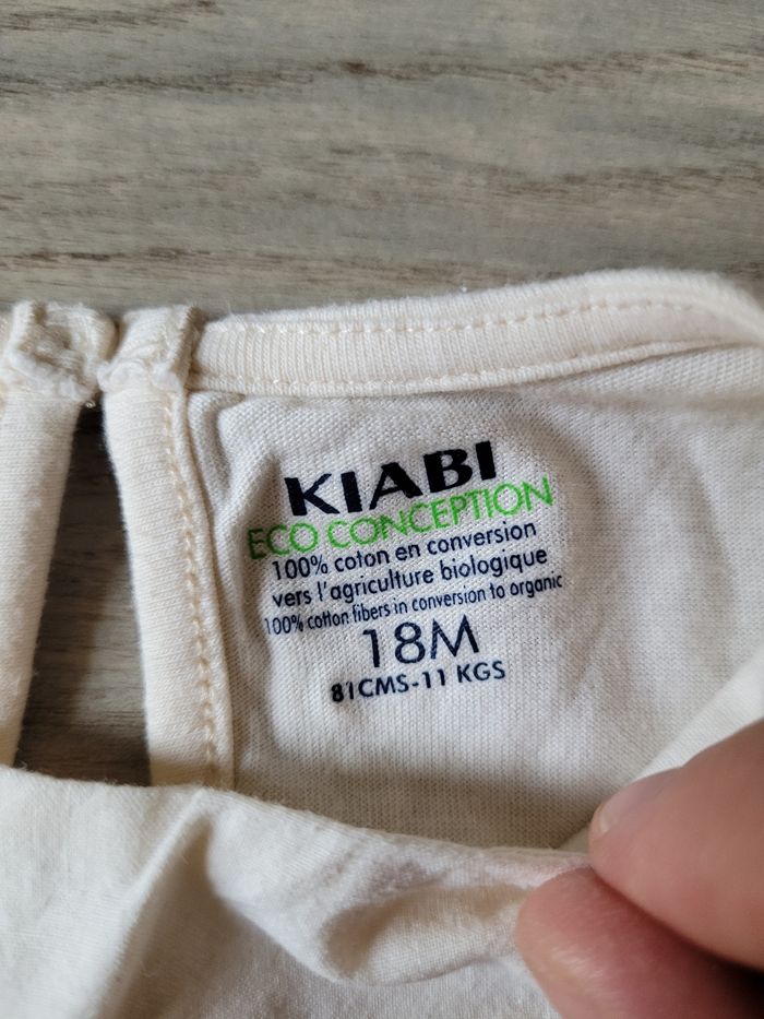 Ensemble t-shirt manches longues fleuris et legging  taille 18 mois - photo numéro 5