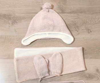 Bonnet écharpe gants 18/24 mois