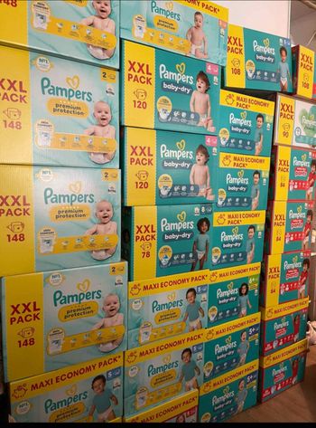 Carton de couches Pampers (à l'unité)