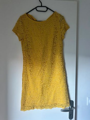 Robe d’été jaune à dentelle taille M