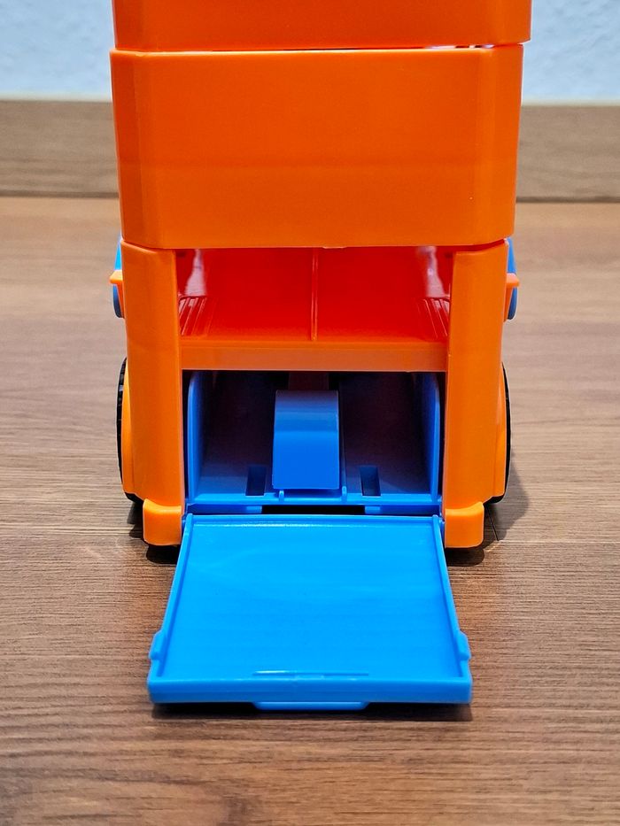 Camion Super Wheelz – transporteur + 3 véhicules - photo numéro 4