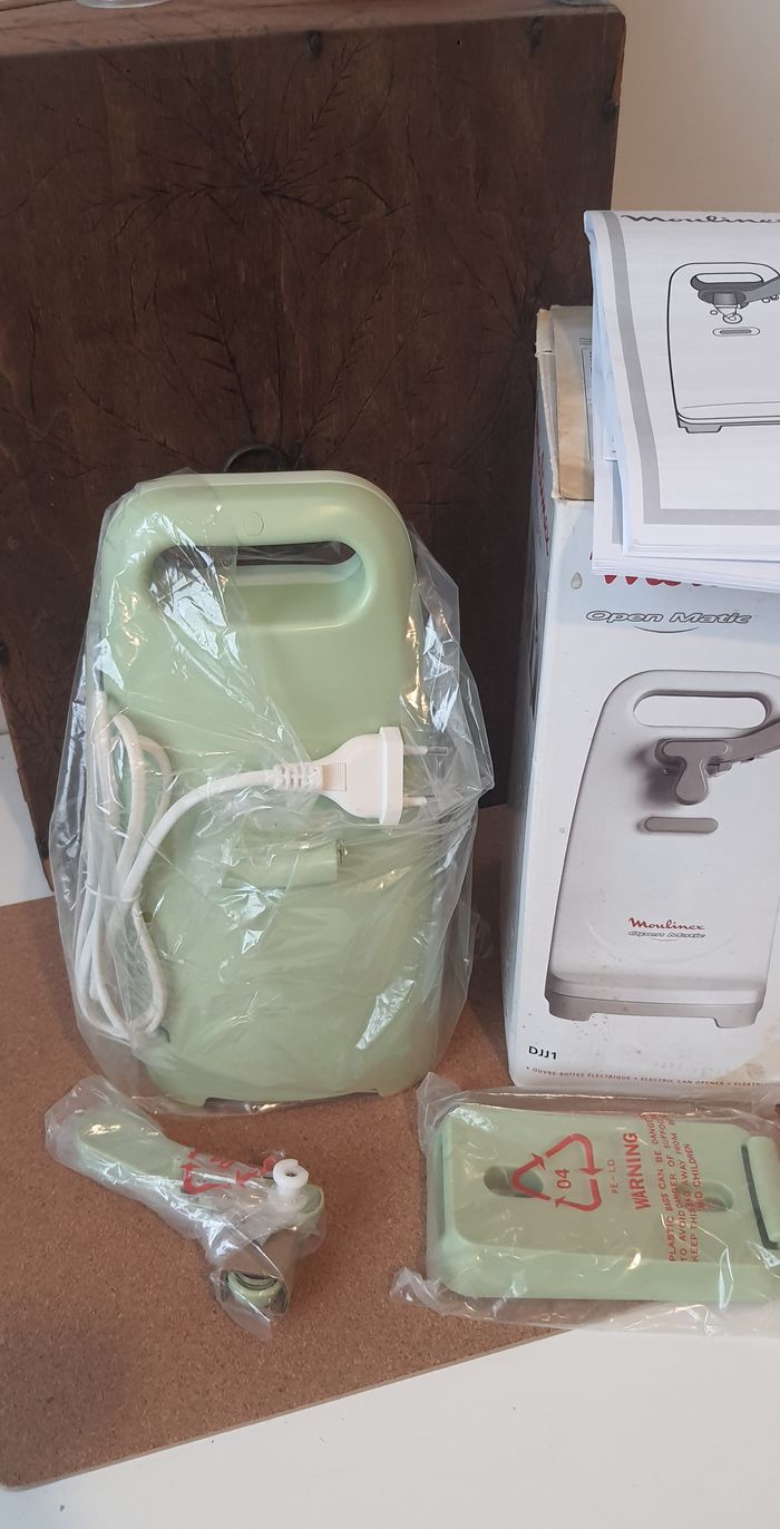 Ouvre boite éléctrique "Moulinex" neuf - photo numéro 4