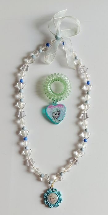 Collier + bracelet Reine des neiges