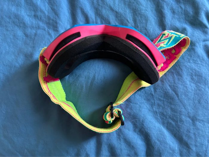 Masque Shred + 3 verres et une housse de protection pour les verres - photo numéro 5