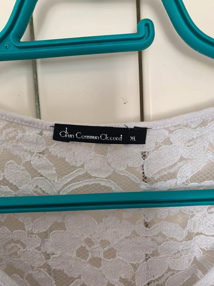 t-shirt T42 avec dentelle D’un commun accord - photo numéro 3