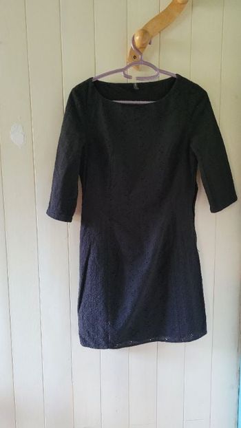 Élégante robe noie en 38 marque Naf naf