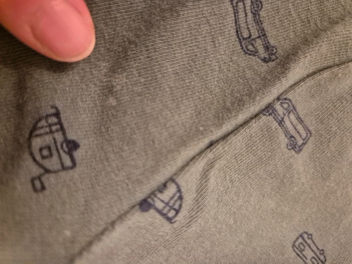 Pantalon court legging bermuda Uniqlo taille 12 mois - photo numéro 2