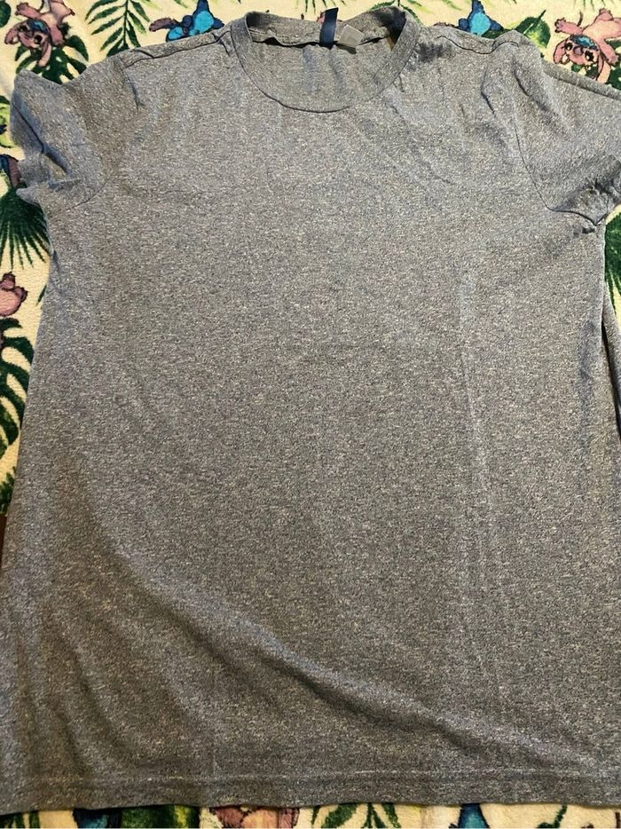 Tee-shirts