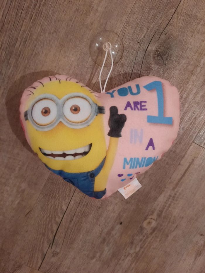 Coussin coeur Minions, avec ventouse