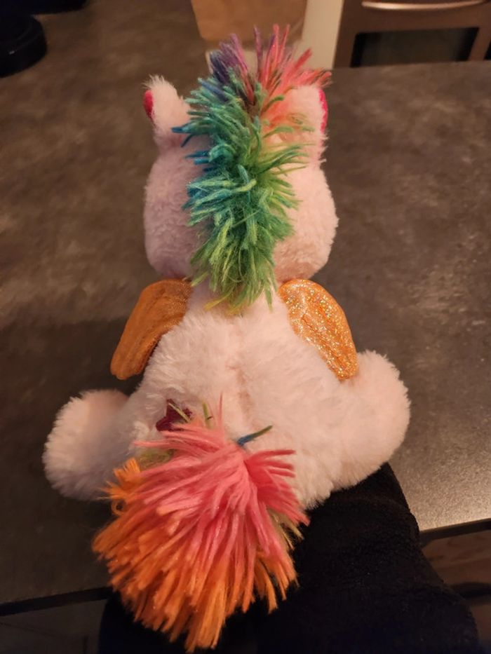 Peluche licorne arc en ciel - photo numéro 2