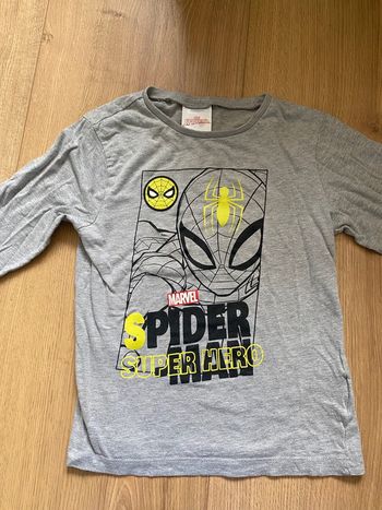 t-shirt spider man Marvel