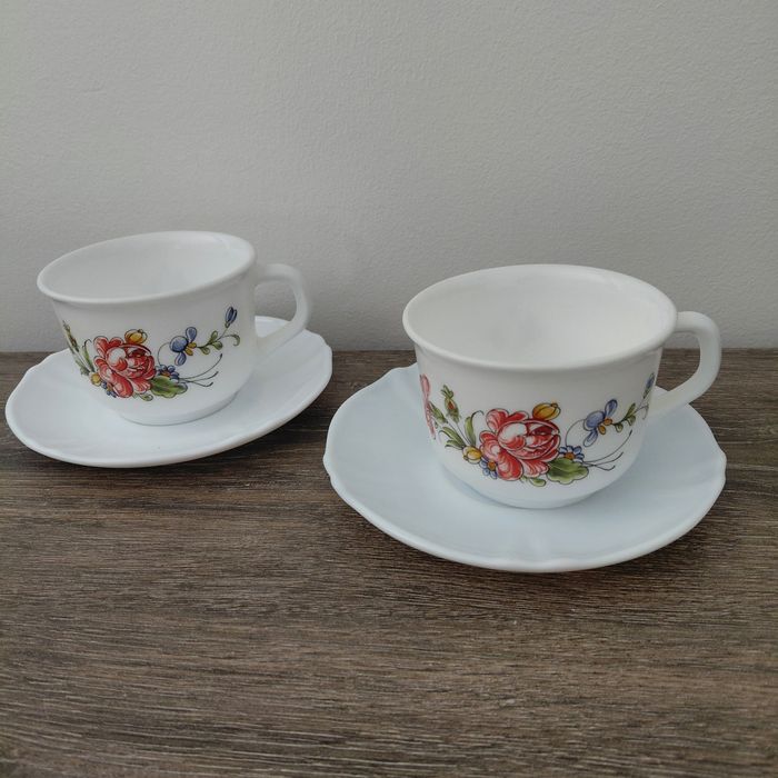 Arcopal - 2 grandes tasses et soucoupes Ronsard - photo numéro 2
