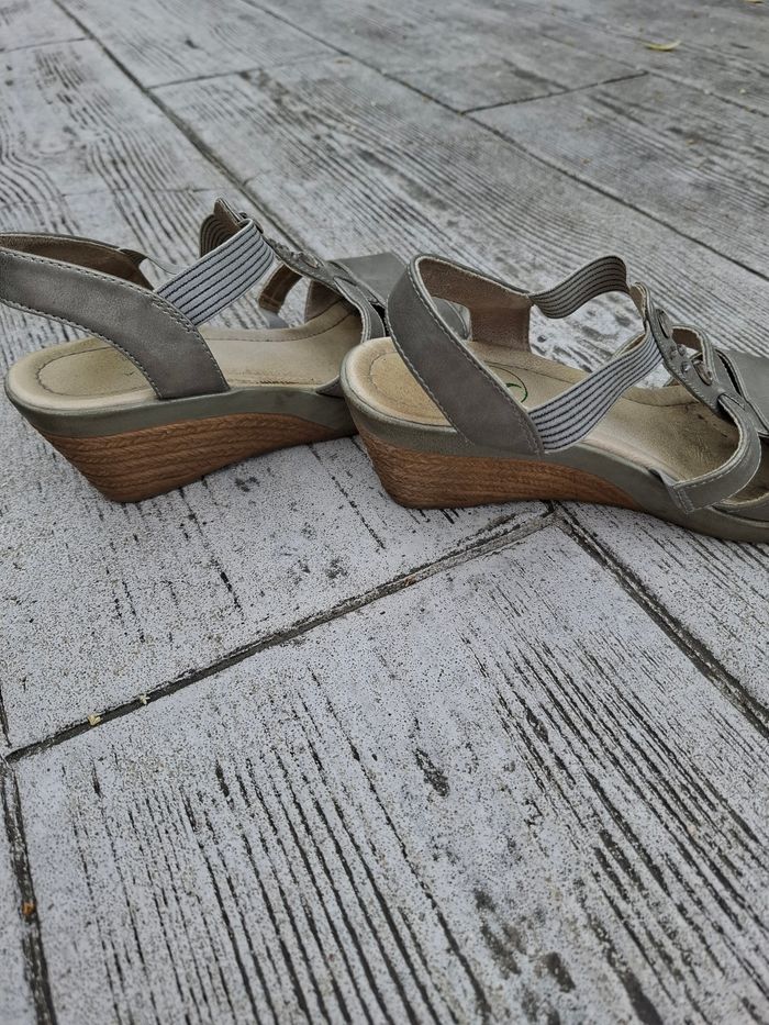 Nu pies compensé 39 - photo numéro 2