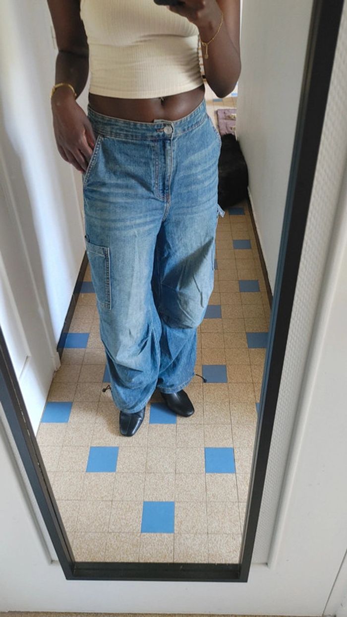 Pantalon baggy cargo taille S oversize nombreuses poches et resserrage bas pantalon - photo numéro 4