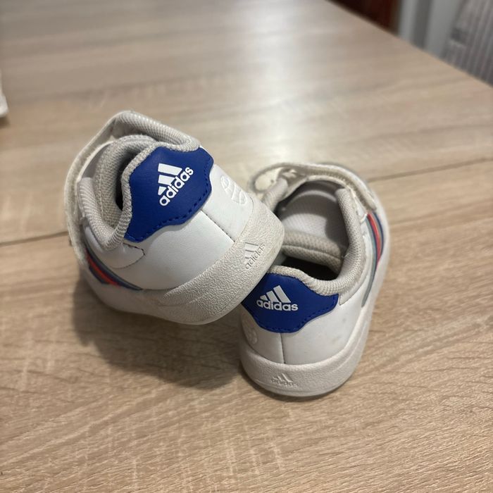 Chaussures enfant adidas - photo numéro 4