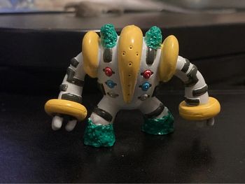 Figurine Figure Pokémon Regigigas
