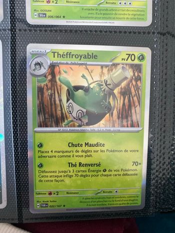 Carte Pokémon holographique neuf