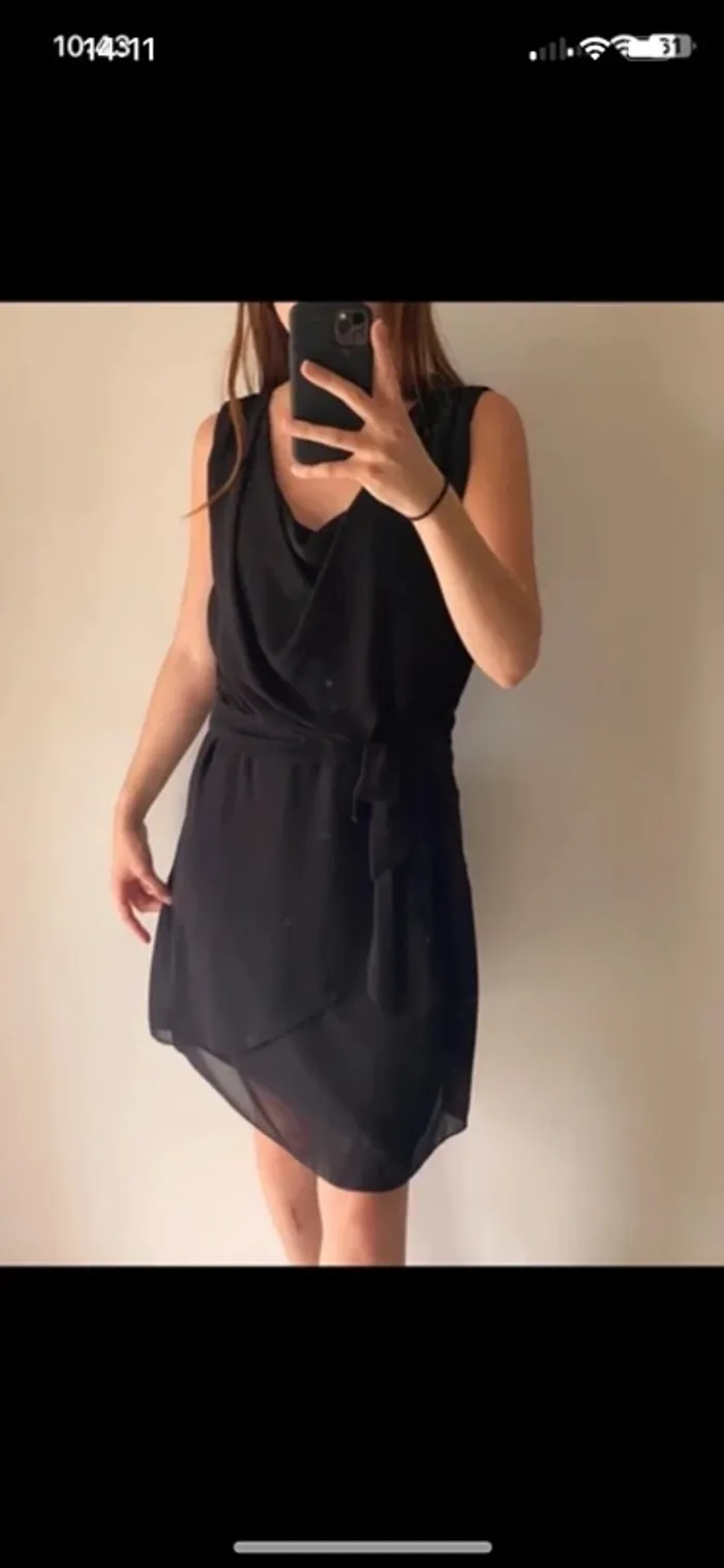 Robe noire - photo numéro 2