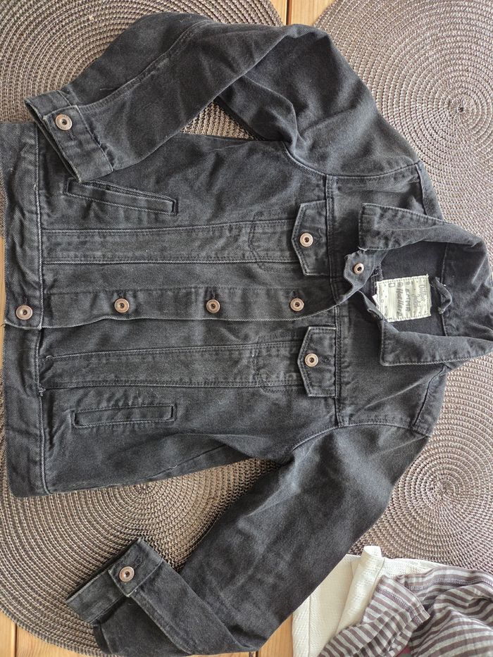 Lot vêtements fille 8ans - photo numéro 3