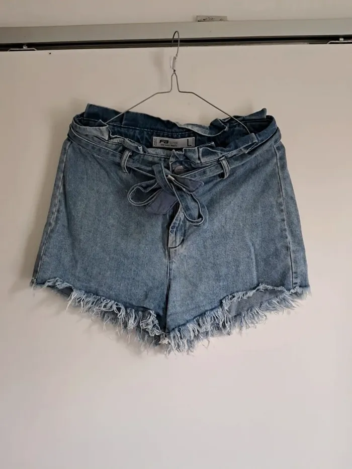 Short jean