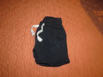 Short taille 12 mois garçon