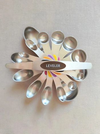 Ensemble de 9 cuillères magnétiques à mesurer