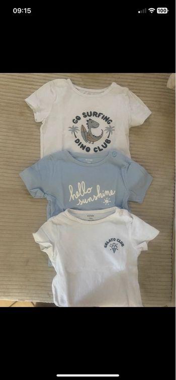 Lot T shirt  18 mois 