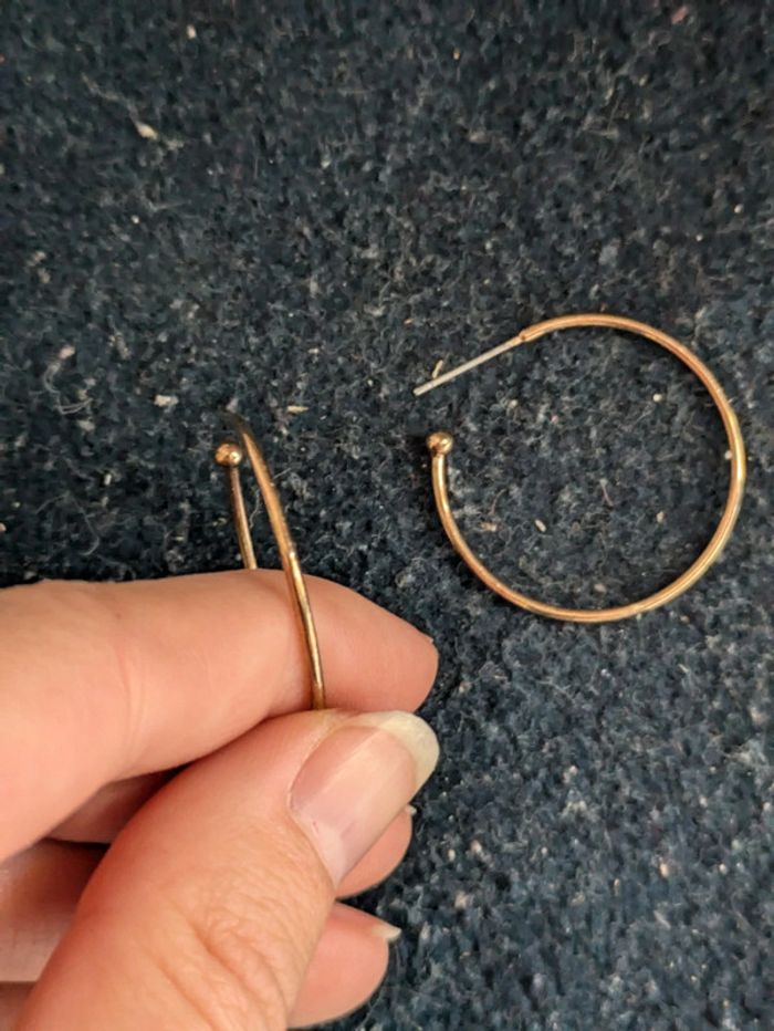 Créoles fines dorées - photo numéro 3