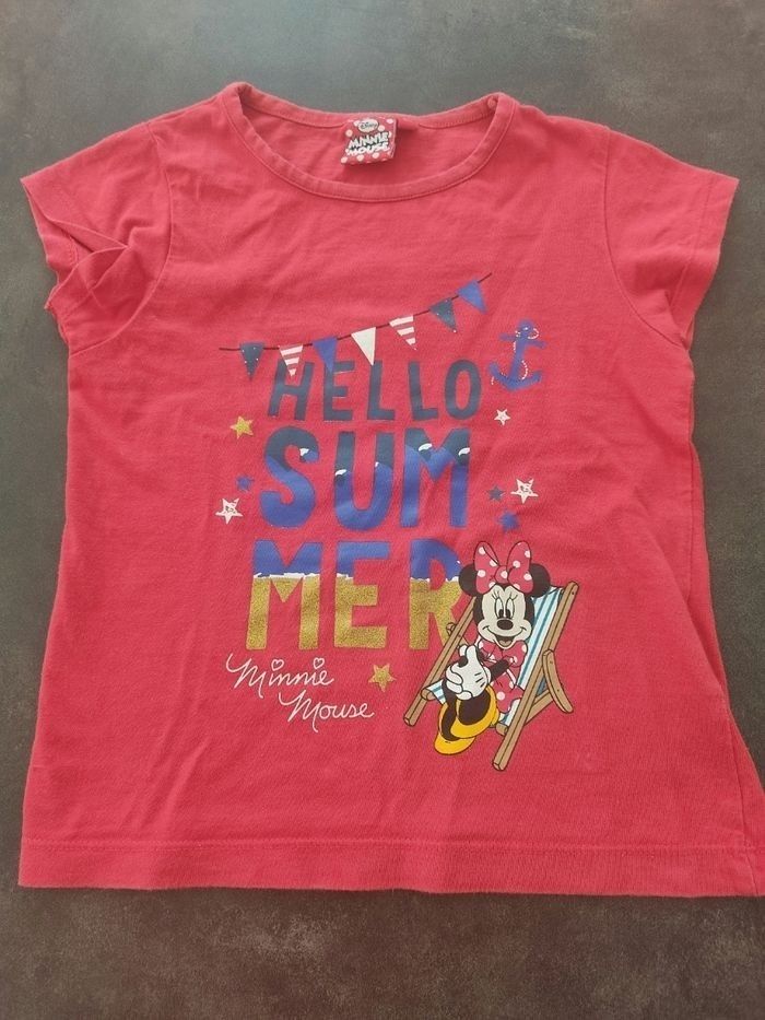 Tee-shirt 5 ans . Tbe