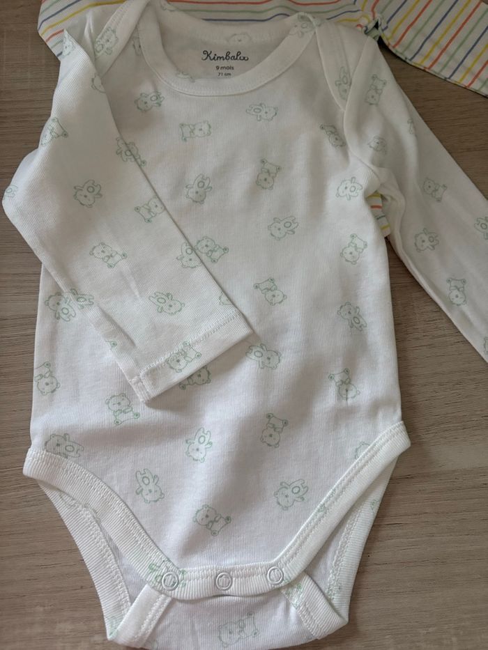 Bodies 9 mois - photo numéro 4