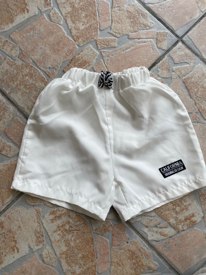 Short blanc - photo numéro 3