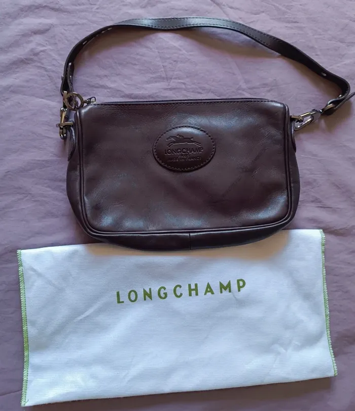 Neuf petit sac à main épaule Longchamp cuir marron - photo numéro 2
