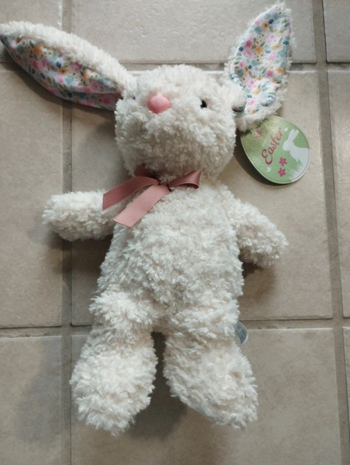 Petit lapin jouet - photo numéro 2