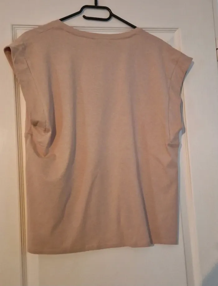 T-shirt OOTD beige et fushia neuf avec étiquette - photo numéro 4