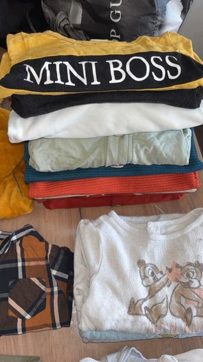 Lot de vêtement 12 mois - photo numéro 2