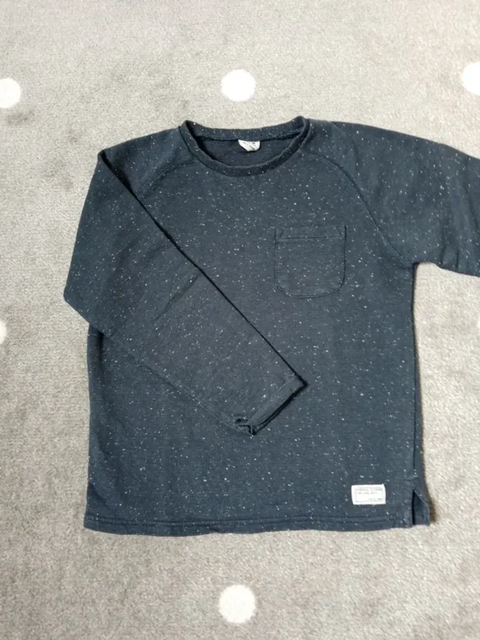 Tao. 2 t shirts manches longues - photo numéro 2