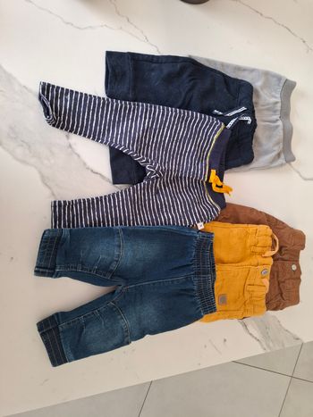 Lot de pantalons