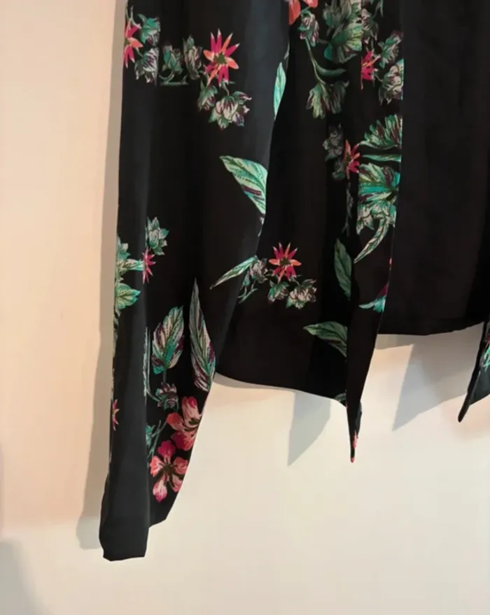 🌺 Veste blazer fleurie noire – KIABI – Taille 36 - photo numéro 3
