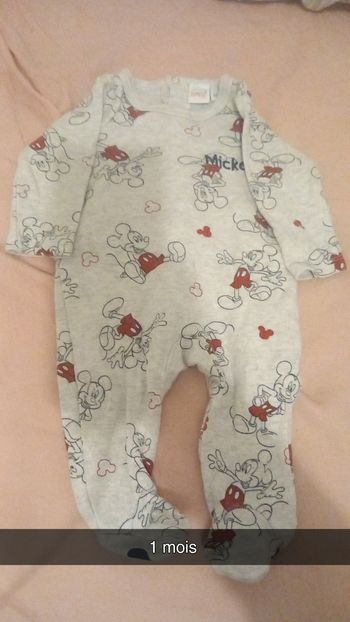 Pyjamas bb  1 mois 