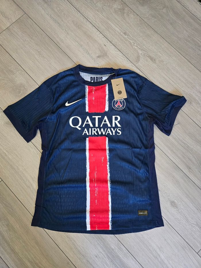 Tshirt psg taille L