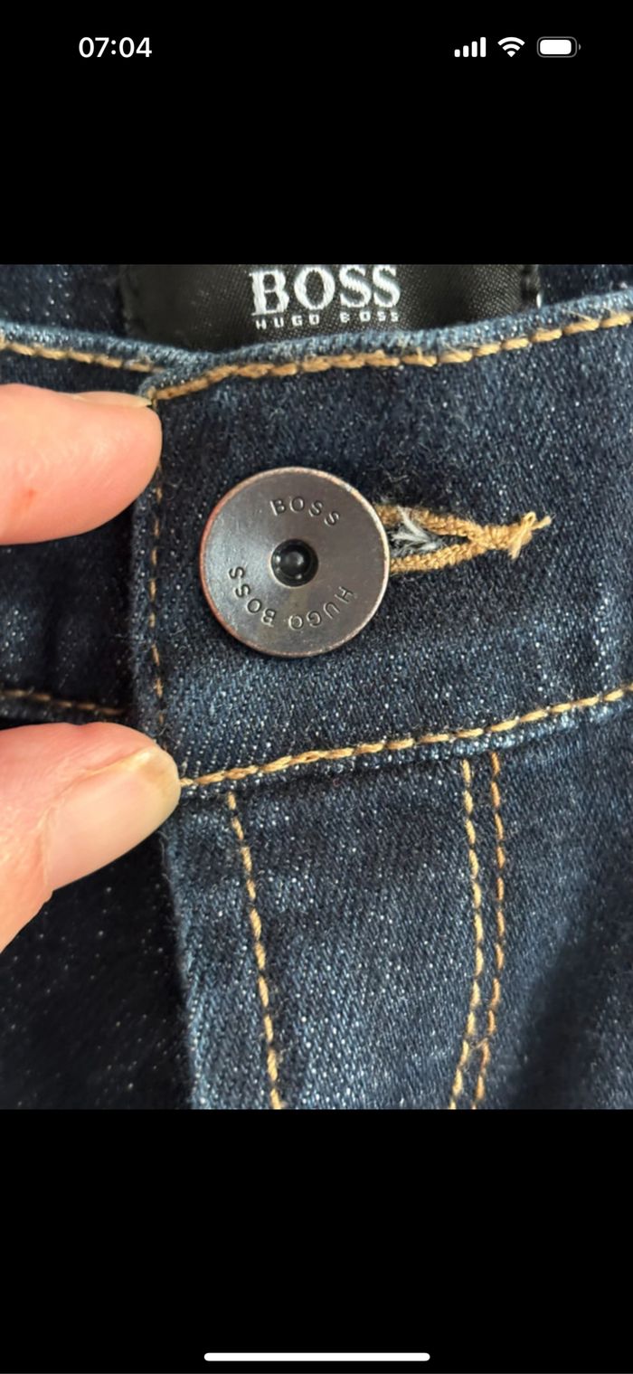 Jeans Hugo boss taille 8 ans - photo numéro 4