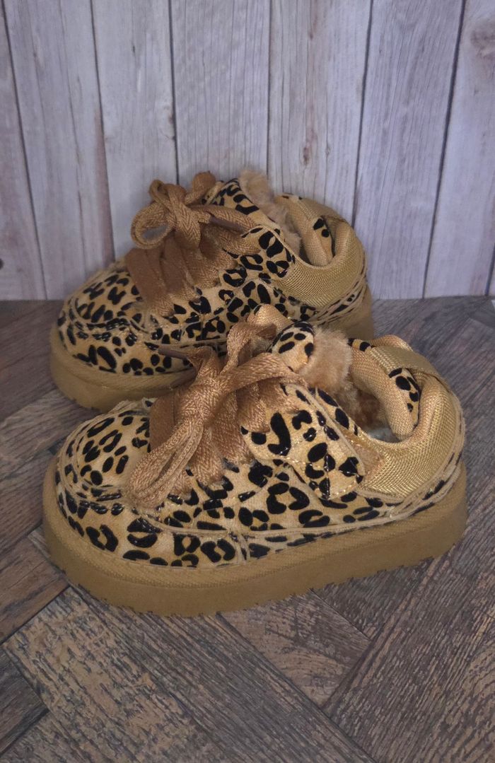 Baskets polaires filles léopard tendances - Taille 26 - NEUVES 🌟
